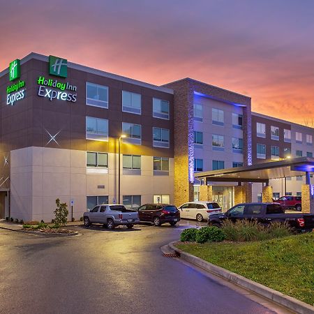 Holiday Inn Express Williamsburg By Ihg Exterior foto